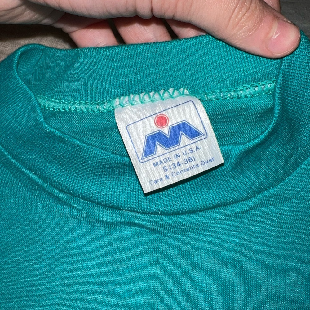 TRUE VINTAGE 80’s TANK - Picture 2 of 3